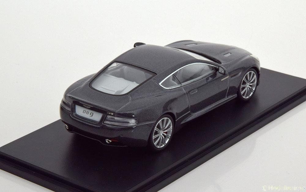 Aston Martin Modellini d'auto: Aston Martin DB9 Phase III 2012-2015 Meteorite Silver met. – Nuovo e nell'imballaggio originale da Gerlafingen venduto da espero88 1