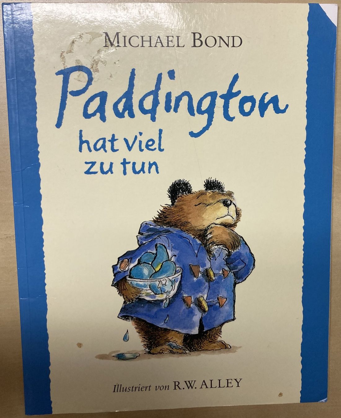 Libri: Paddington hat viel zu tun – Usato da Reinach BL venduto da Loma8
