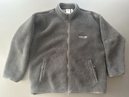 Fellige Adidas Jacke 