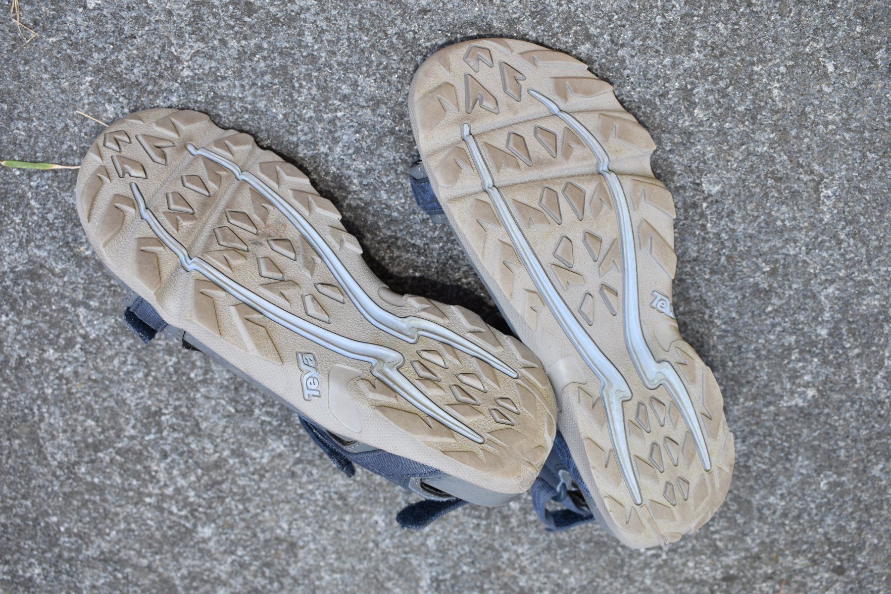 Teva Chaussures garçon: Teva Sandalen Grösse 37 – D'occasion à Speicher par Indigoblau_3 5