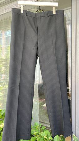 Hose mit Nadelstreifen, schwerem Material, dunkel grau