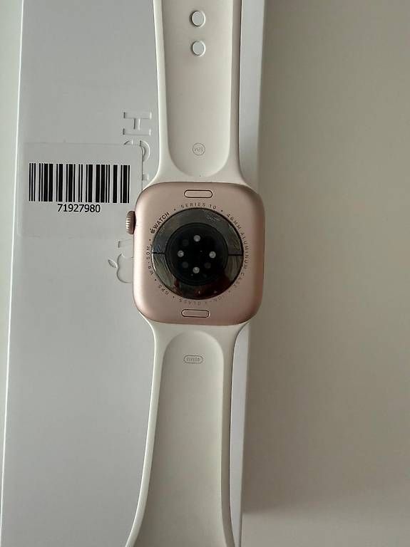 Smartwatch: Apple Watch 10 – D'occasion à St. Gallen par igo_k986 1