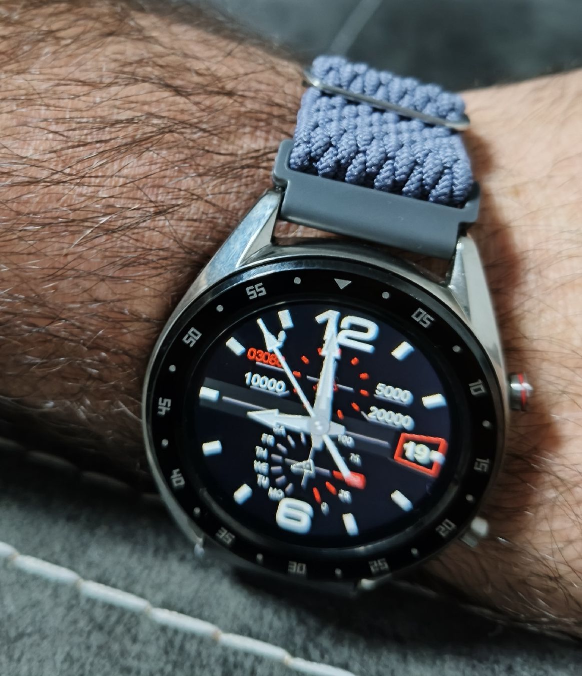 Smartwatch: Handy passt mit Android und Apple – D'occasion à Worben par Marcodos 1