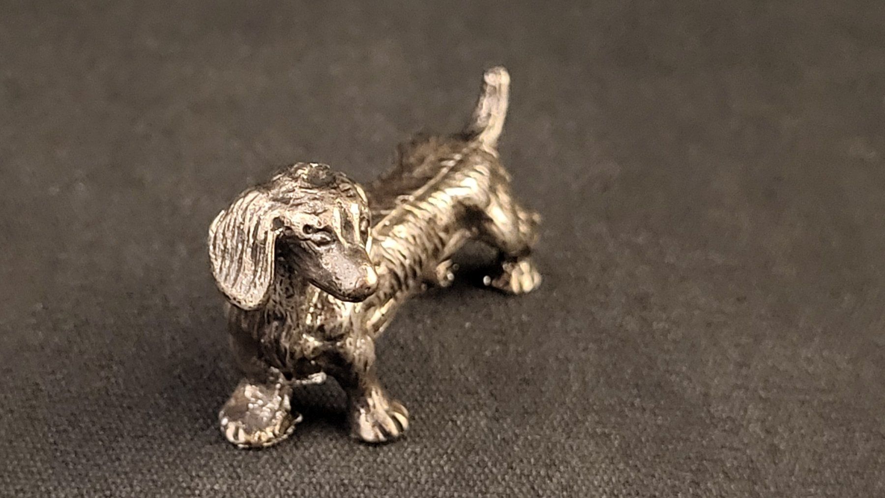 Statuette: Kleiner Metall-Dackel "III" – Usato da Basel venduto da spinne02 1