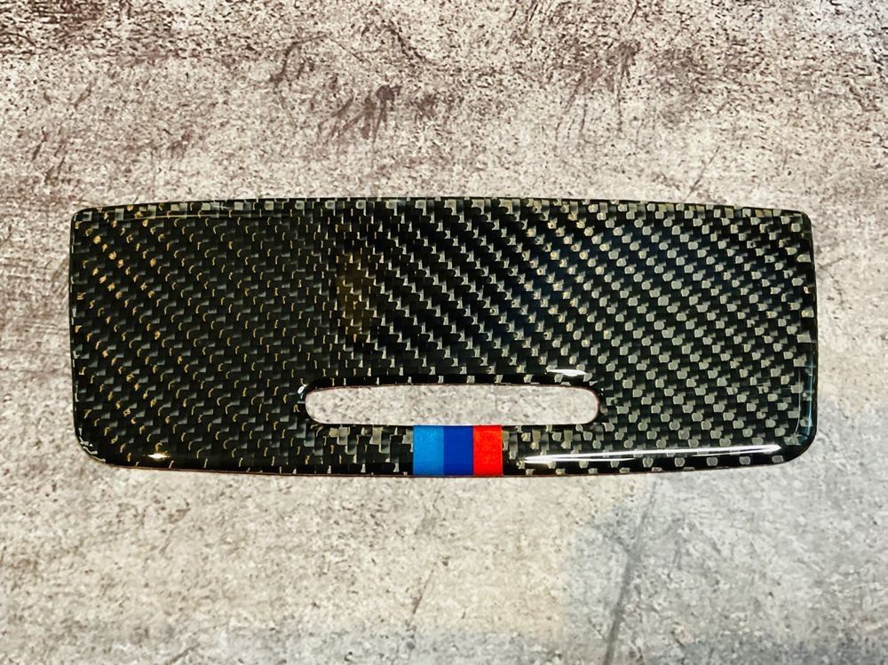 BMW Tutti pezzi di ricambio auto: BMW Mittelkonsole Interieur Abdeckung für E90, E92, E93 Neu – Nuovo e nell'imballaggio originale da Balsthal venduto da D.K.Autoteile12 5