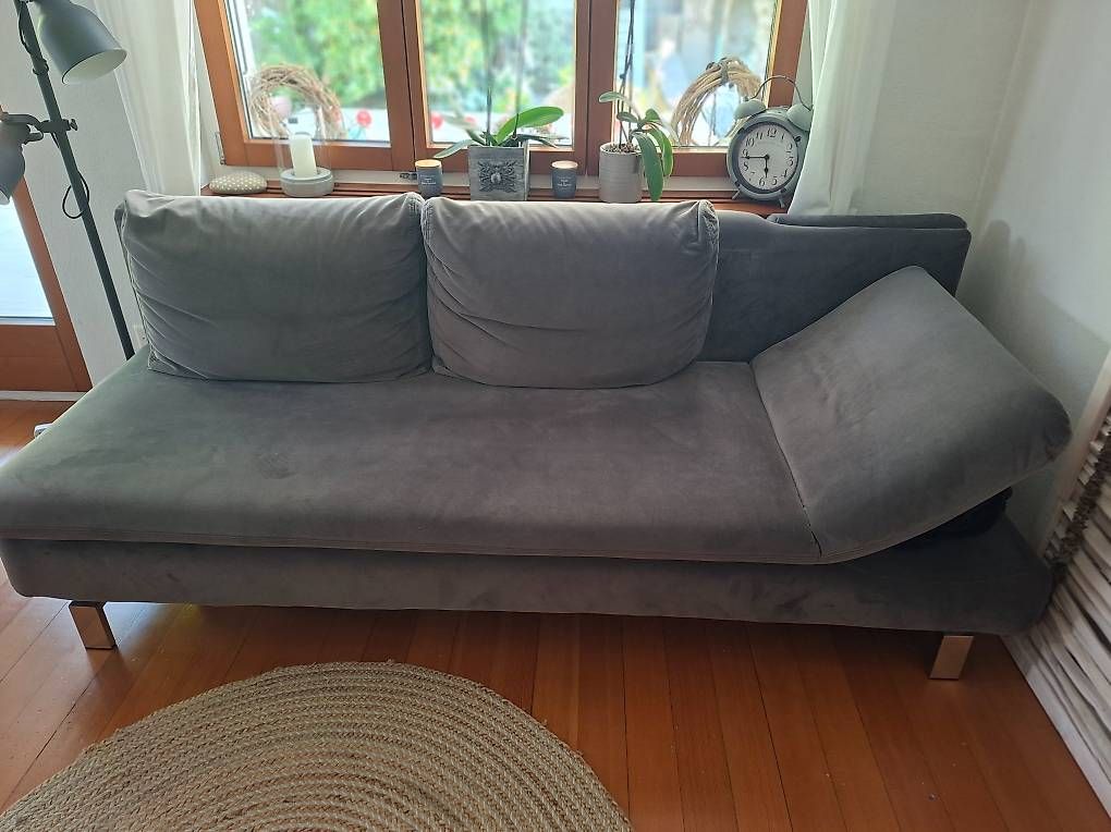 Sofas: Schnäppchen: Bettsofa 2/3er, grau – D'occasion à Langenthal par Swissrunner