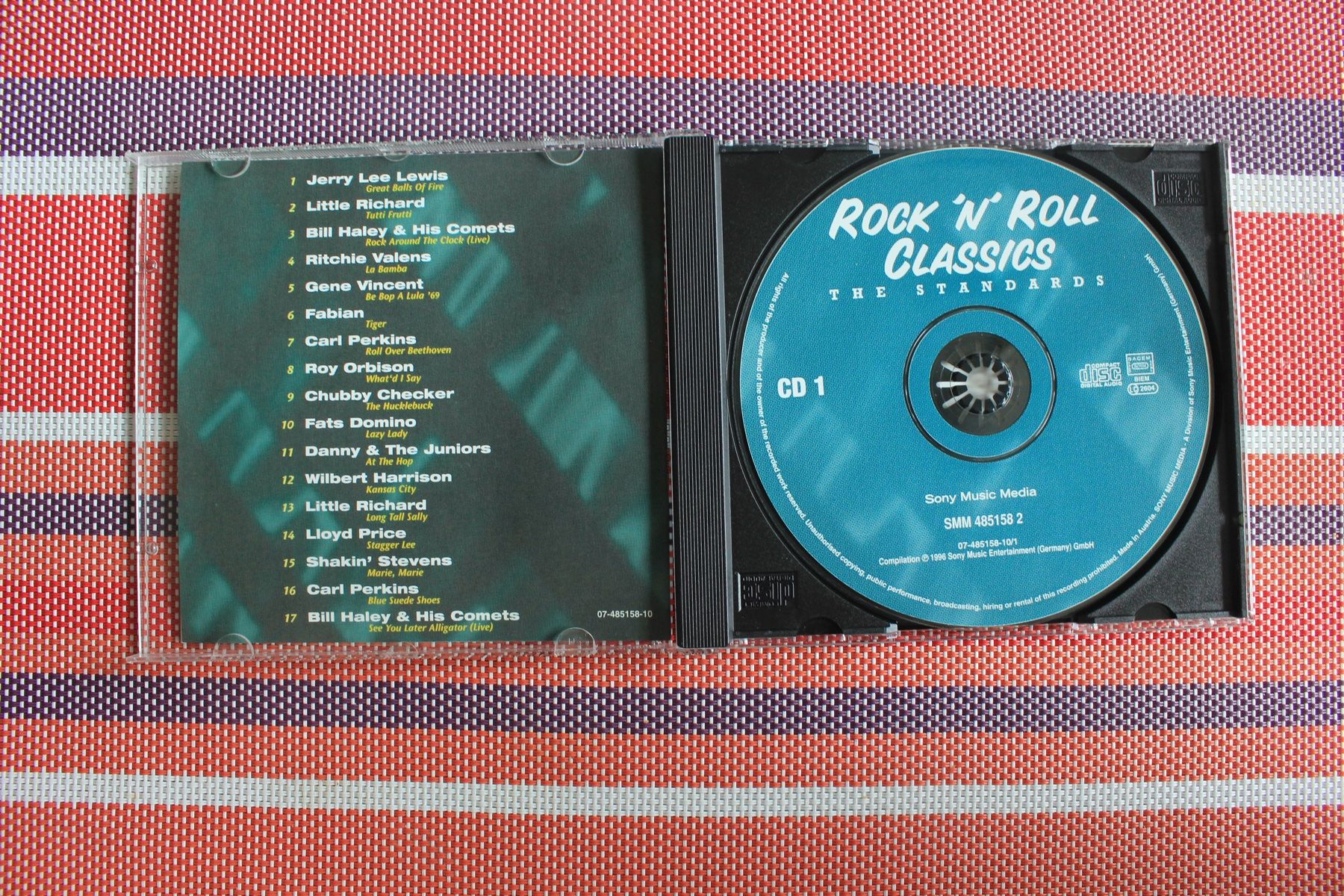 CD: Rock'N'Roll Classics Various The Standards – Usato da Geroldswil venduto da CD-Verkauf-2022 1