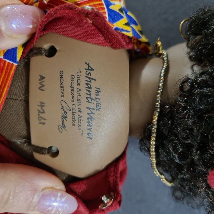 Porzellanpuppe "The Little Ashanti Weaver", Col. Kaufen