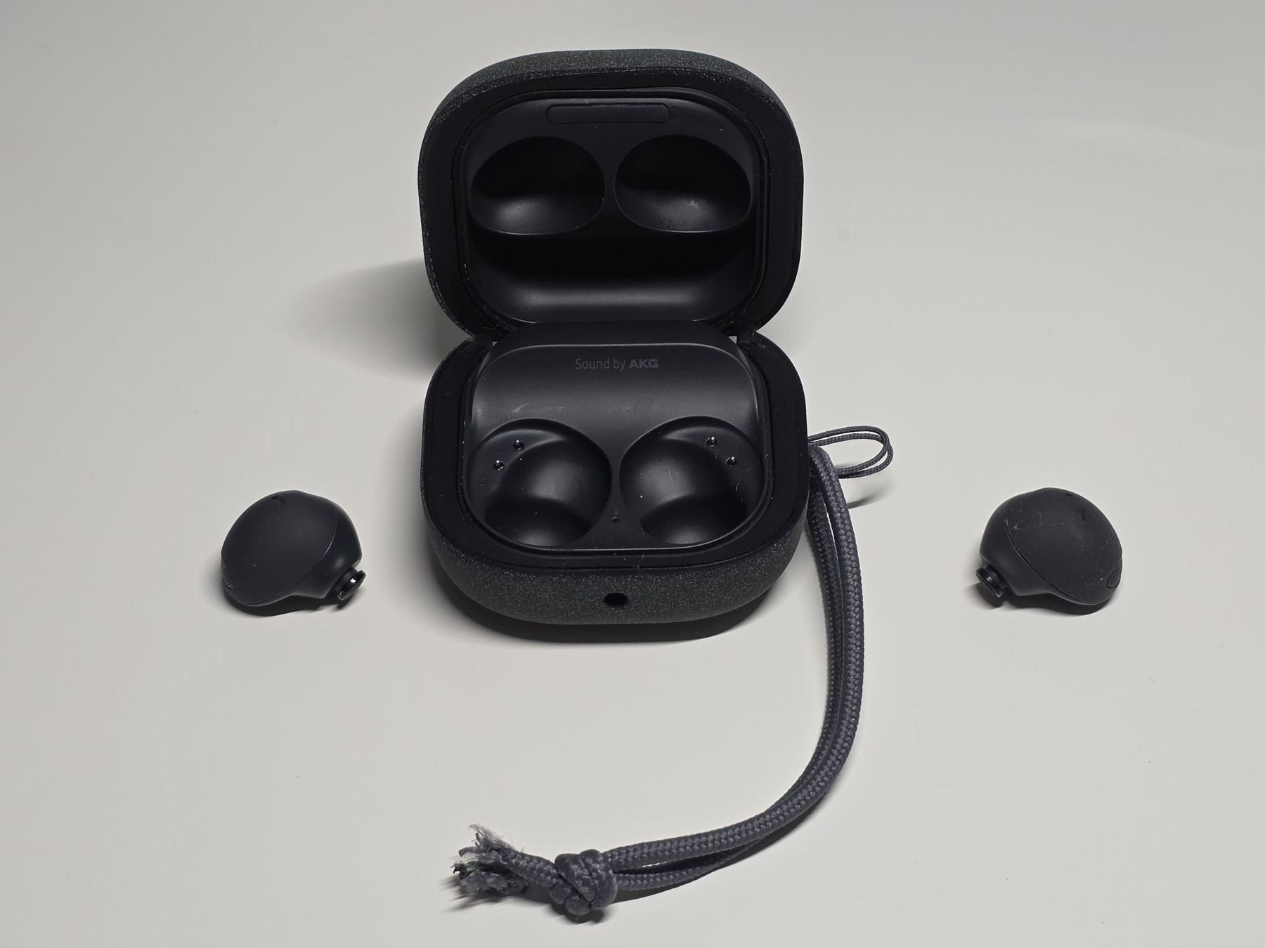 Samsung Cuffie: Samsung Galaxy Buds2 Pro schwarz mit Ladecase  – Difettoso da Stetten AG venduto da Shaman6 2