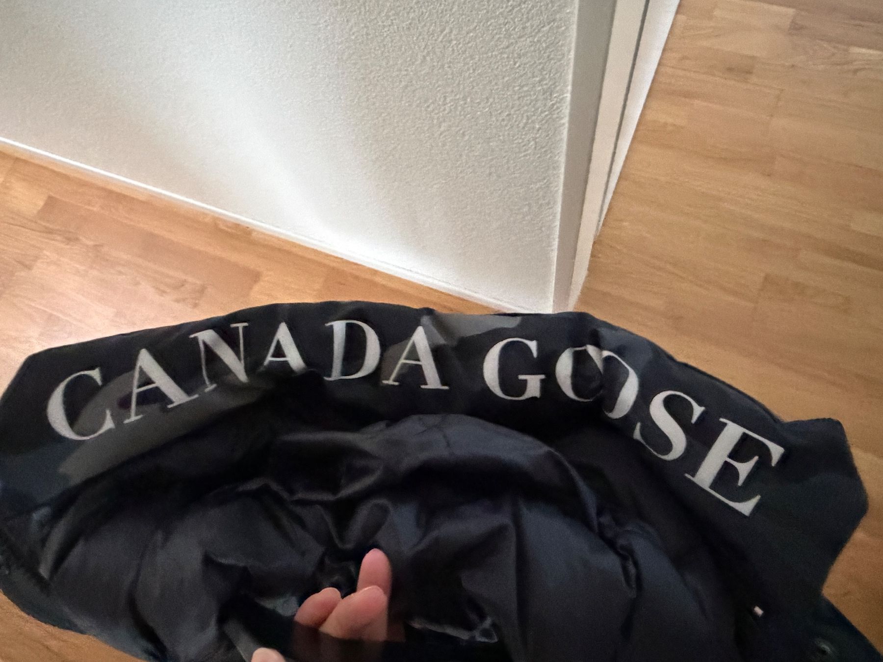 Canada Goose Giacche: Canada Goose Black Edition Neu – Nuovo (secondo la descrizione) da Ehrendingen venduto da Nr.7 4