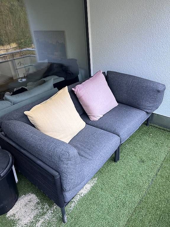 Divani: Lounge Interio für Balkon – Usato da St Gallen venduto da rub_gk9g