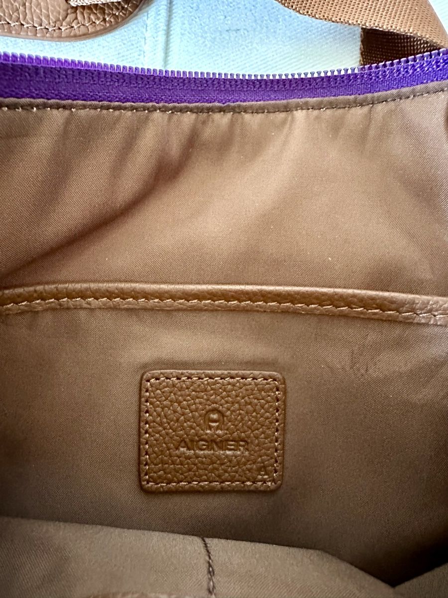 Aigner Borse da donna: Aigner Purple/Brown Nylon and Leather – Nuovo (secondo la descrizione) da Zollikon venduto da _M65_ 5