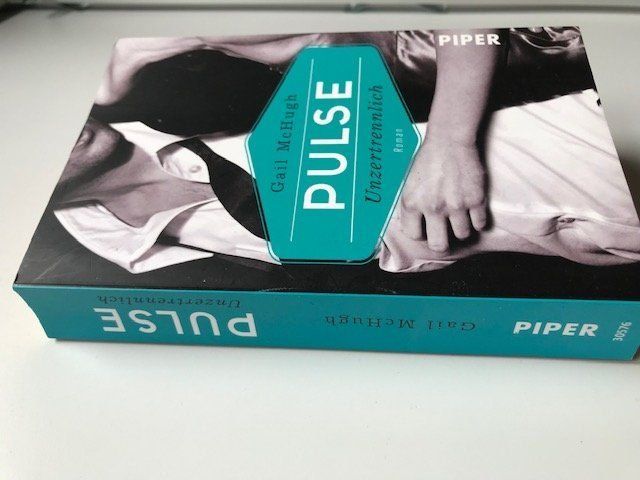 Libri: Pulse - unzertrennlich von Gail McHugh – Usato da Zürich venduto da popcorn67 1