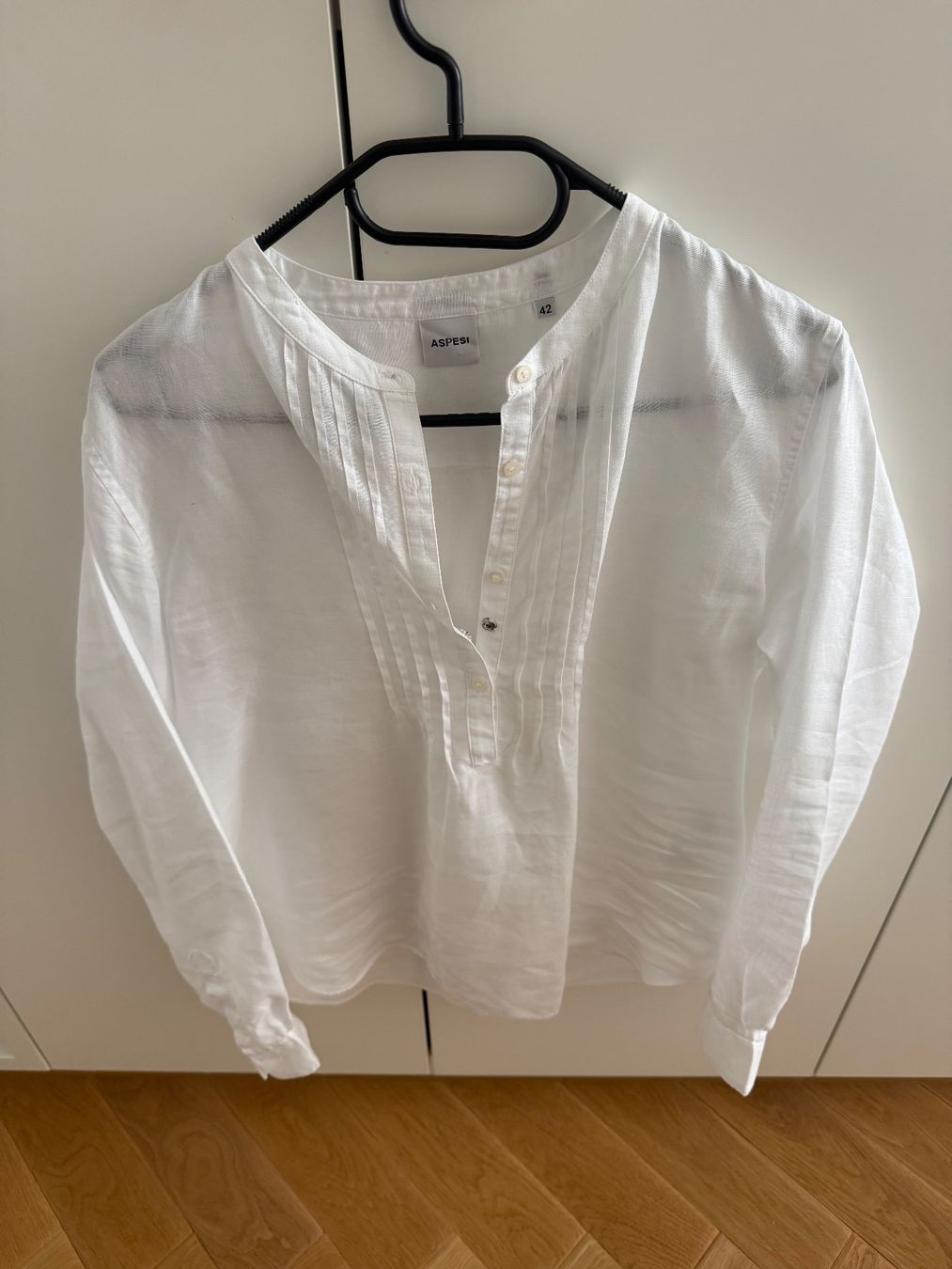 Blusen: Aspesi Leinenbluse 38-40 – Gebraucht aus Zürich von iva_7658