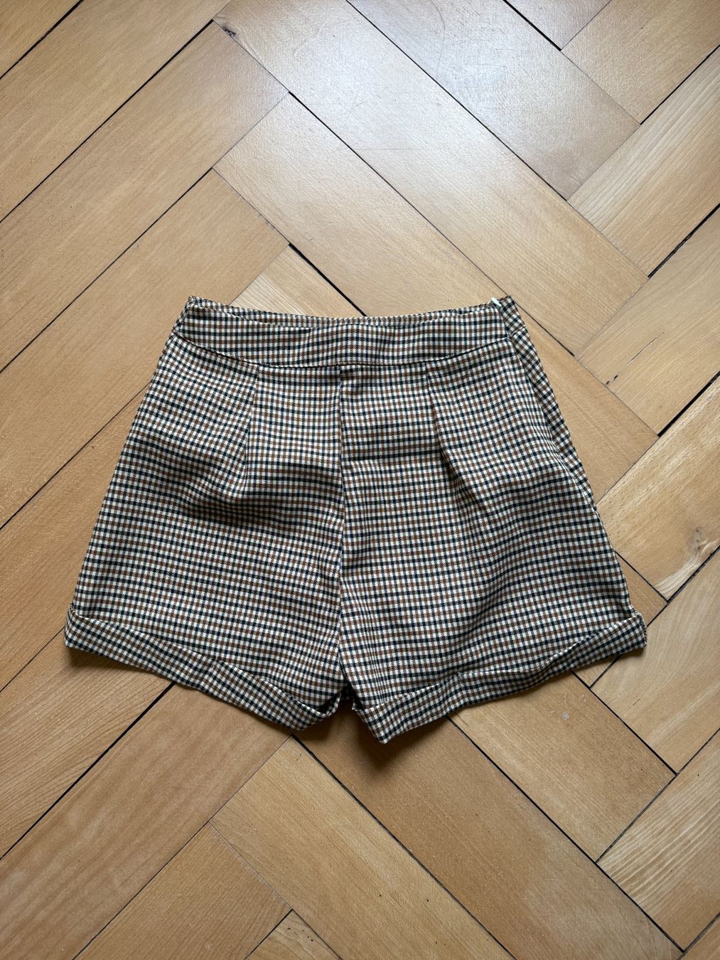 Shein Pantaloni: Shorts beige kariert 36 – Usato da Zürich venduto da Diazaio