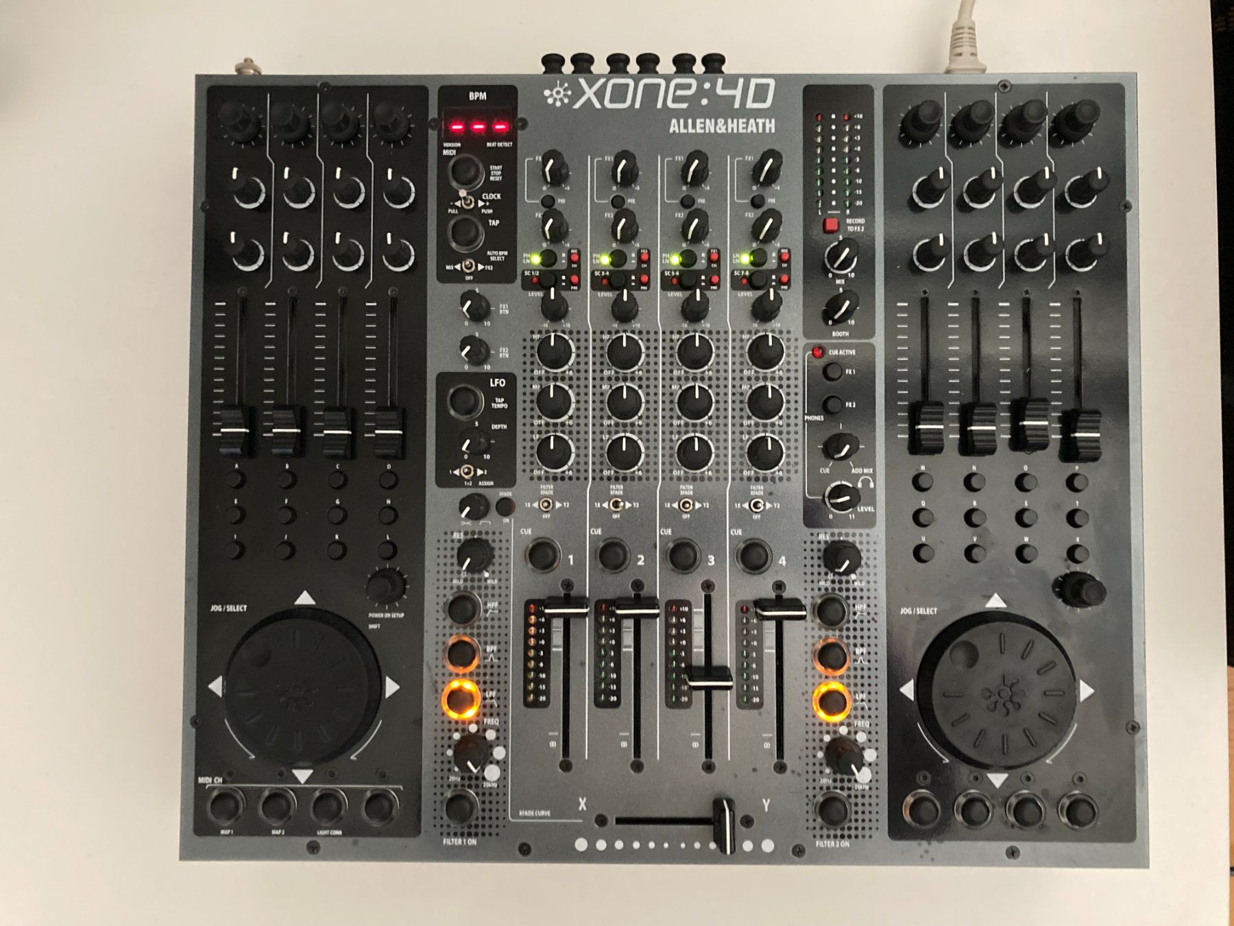 Allen & Heath Mischpulte: Xone 4D DJ mixer – Gebraucht aus Lausanne von JReamonn 4