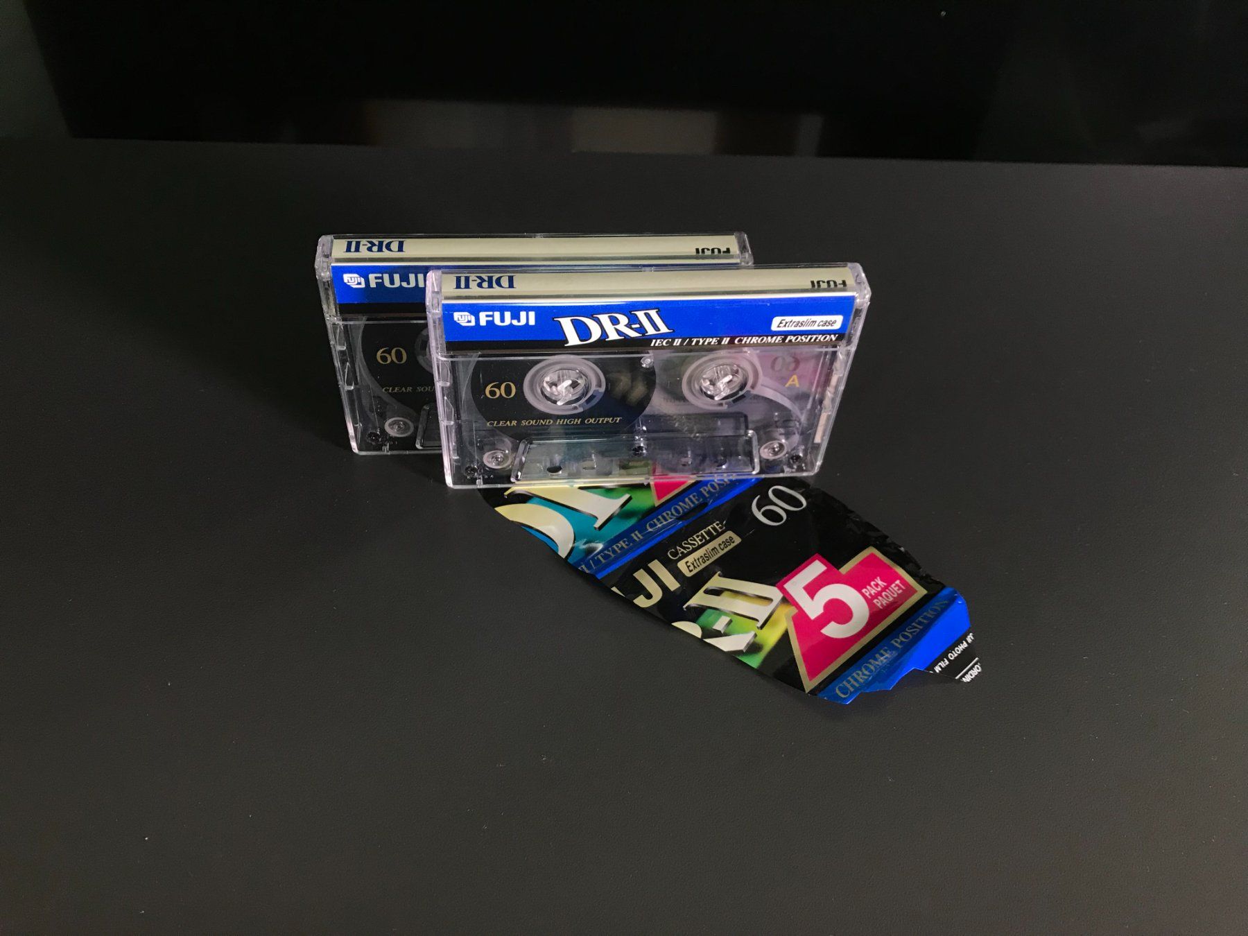 Musicassette: 2x FUJI DR-II 60 Extraslim case – Nuovo e nell'imballaggio originale da Zürich venduto da Tapehead