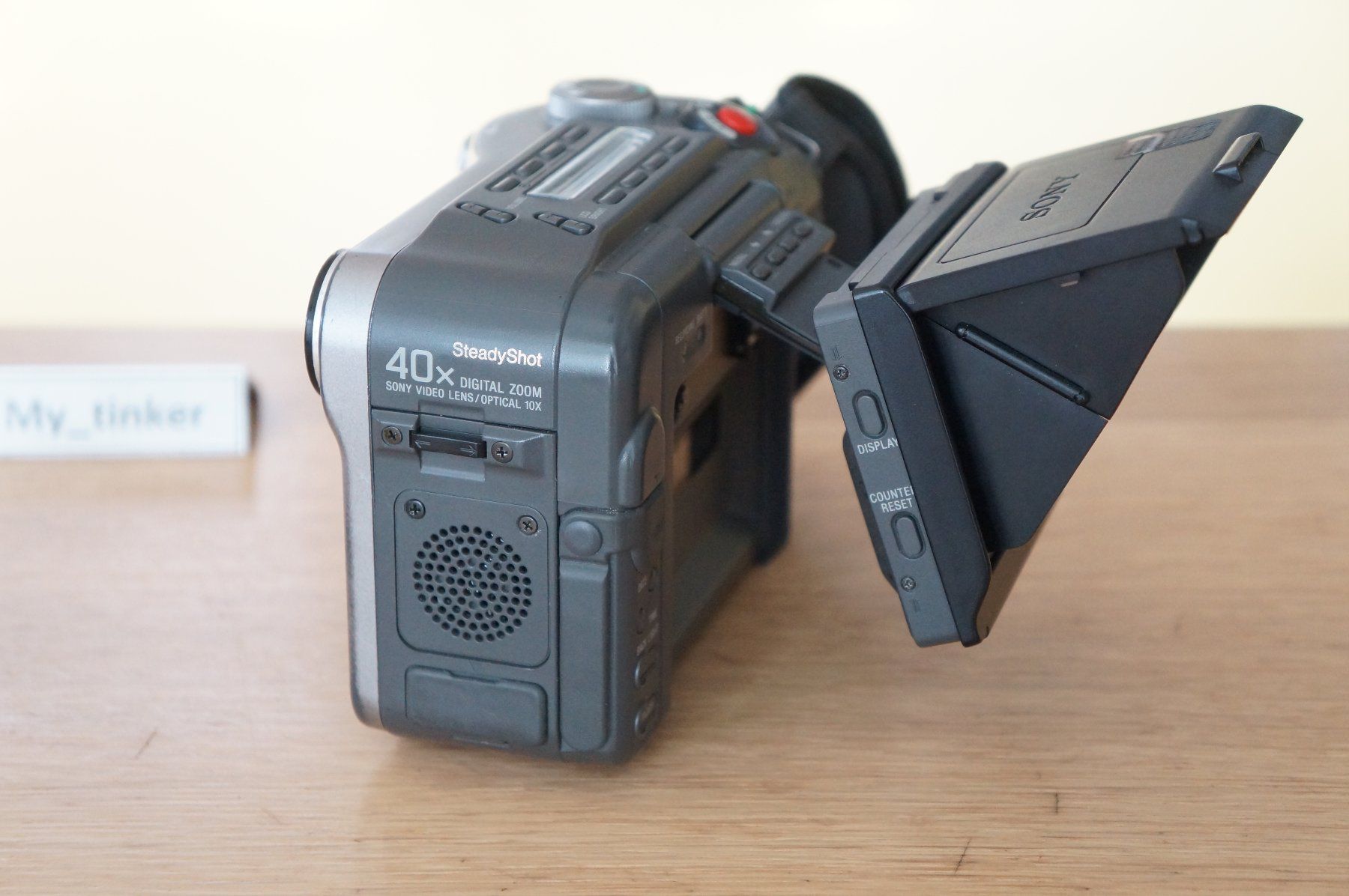 Sony Camcorder: SONY SC55E ... Hi8 Stereo Camcorder ... – Gebraucht aus St.Gallen von  4
