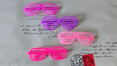 Motiv-Partybrillen: 4er-Set Party-Brille