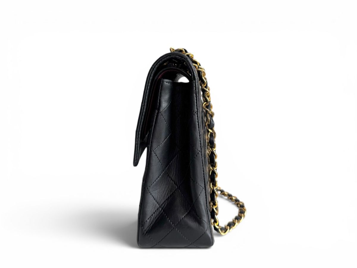 Chanel Borse da donna: CHANEL Medium Tall Classic Lambskin Double Flap Tasche – Usato da Kriens venduto da hannaandkiko 3