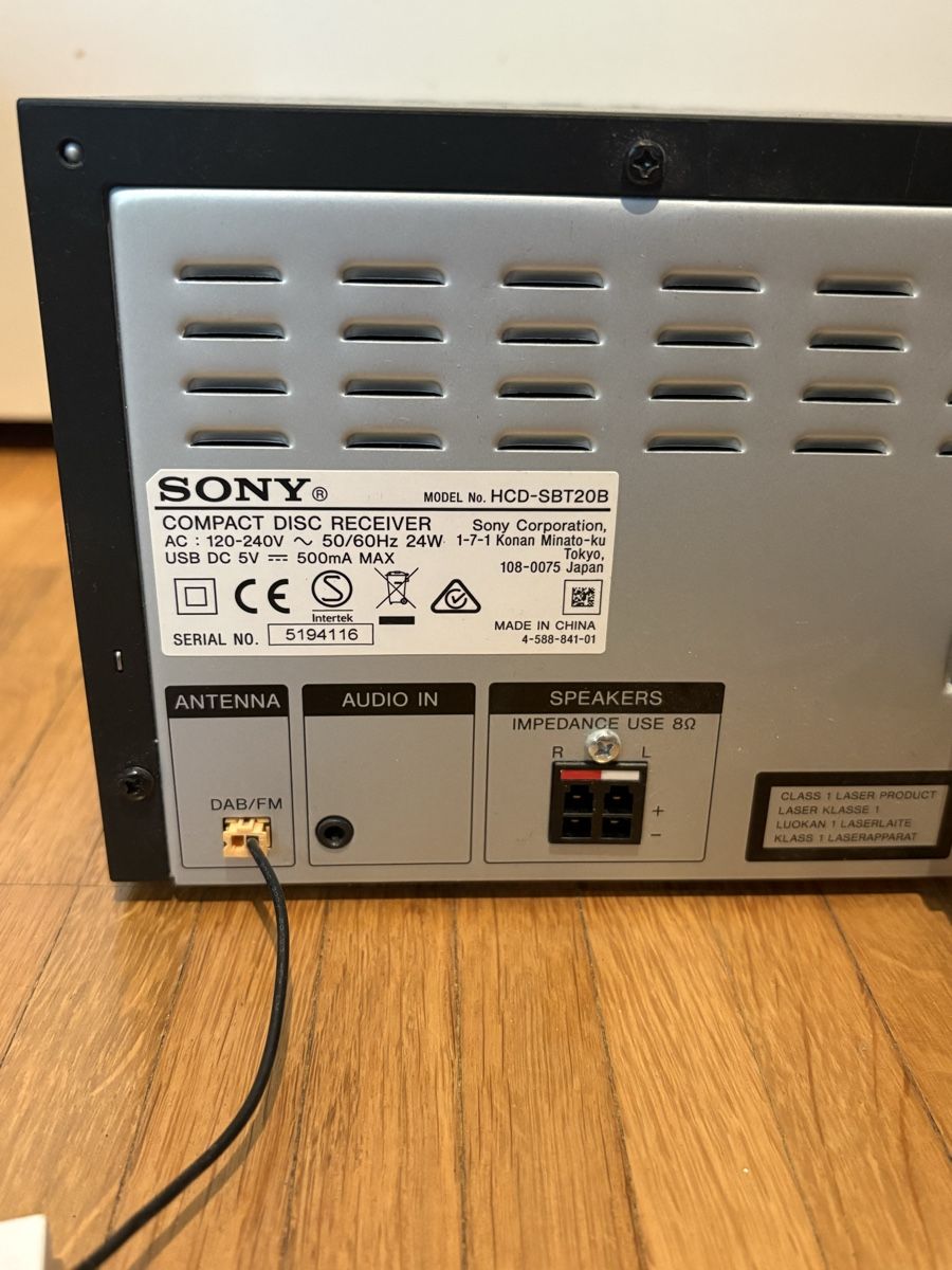 Sony Lettore multimediale & Streamer: Sony Home Audio System CMT-SBT20B  – Usato da Allschwil venduto da leo_lft5 3