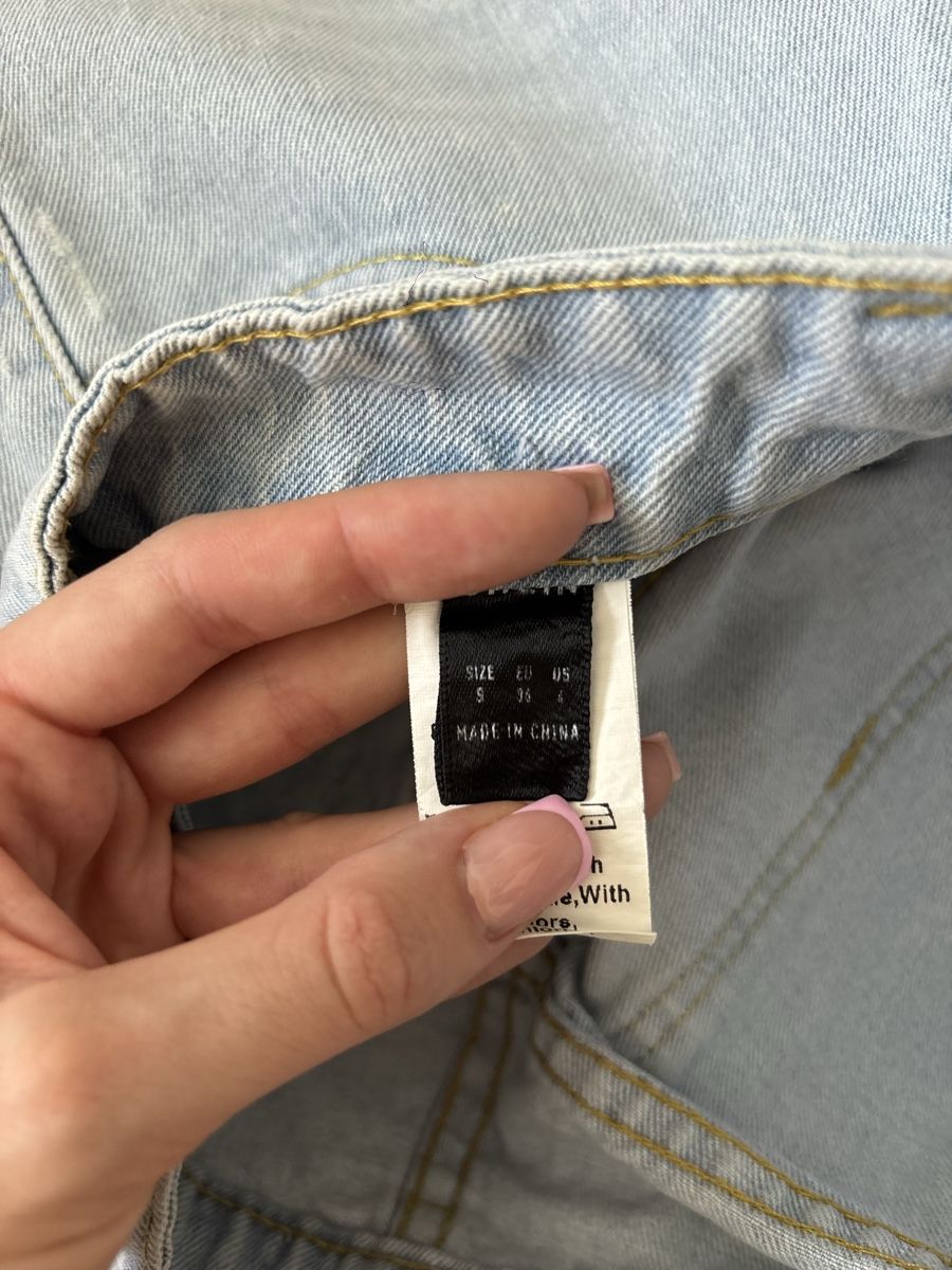 Shein Jeans: Jeans hellblau Grösse S Used Look Shein – Gebraucht aus Basel von mic_5258 4