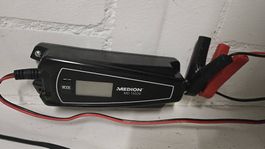 Batterieladegerät mit 6/12V
