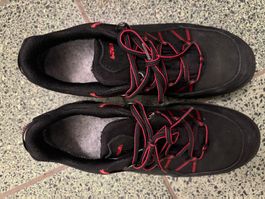 Arbeitsschuhe mit Stahlkappe wie neu!Sportschuhe Große 44