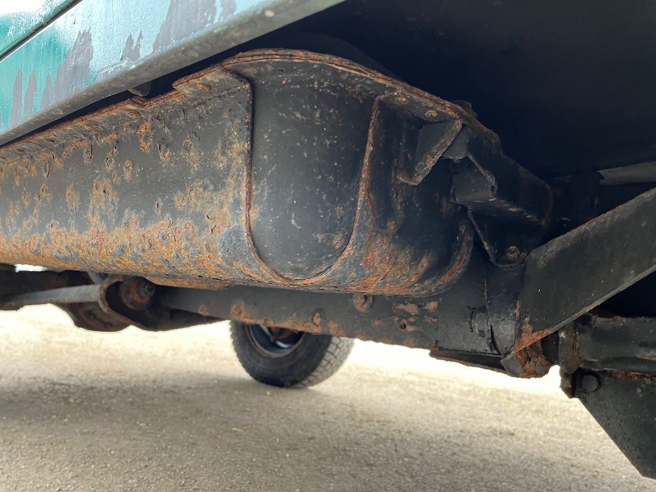 Land Rover Automobili: Land Rover 90 TD Defender – Usato da Sirnach venduto da MaechlerAutomobile 6