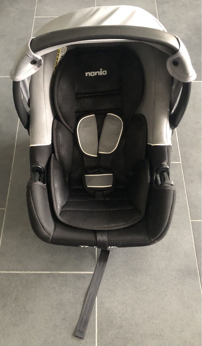 Seggiolini per auto: Nania Babyschale B-One mit Sonnenverdeck – Usato da Hünenberg venduto da Agent000 4