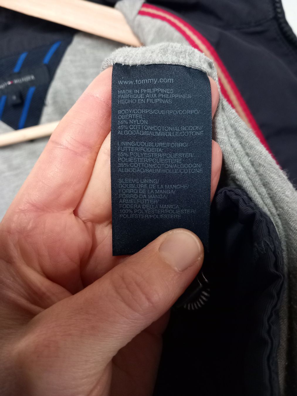 Tommy Hilfiger Giacche: Leichte Jacke Tommy Hilfiger Gr.S, marine – Usato da Gwatt (Thun) venduto da umwelt-brocki 4