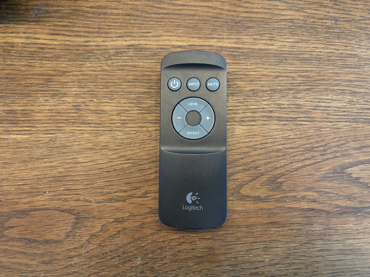 Logitech Home Cinema: Logitech Z906 5.1 Surround Sound System THX mit Subwoofer – Usato da Lyss venduto da Dimiski 3