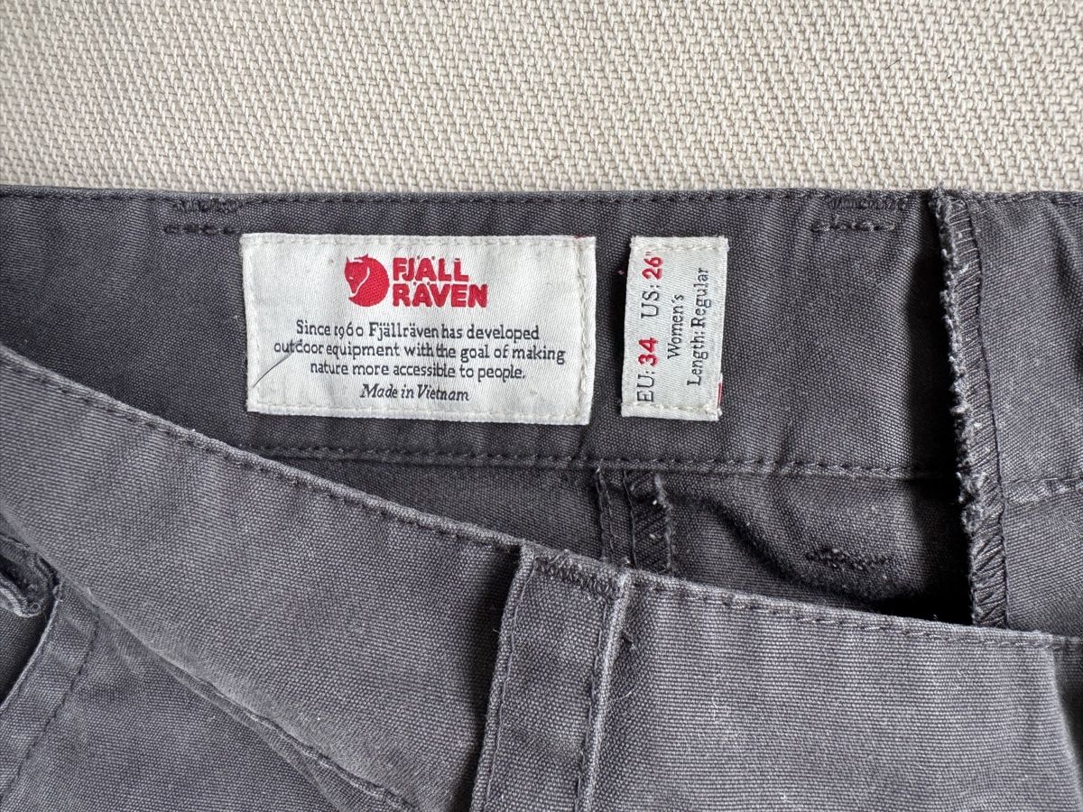 Fjällräven Pantaloni: Fjällräven Wanderhose – Usato da Zürich venduto da profumo 1