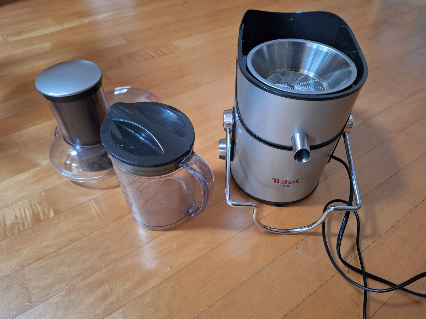 Tefal Elettrodomestici da cucina: Tefal Entsafter – Usato da Nänikon venduto da Wolfi1972