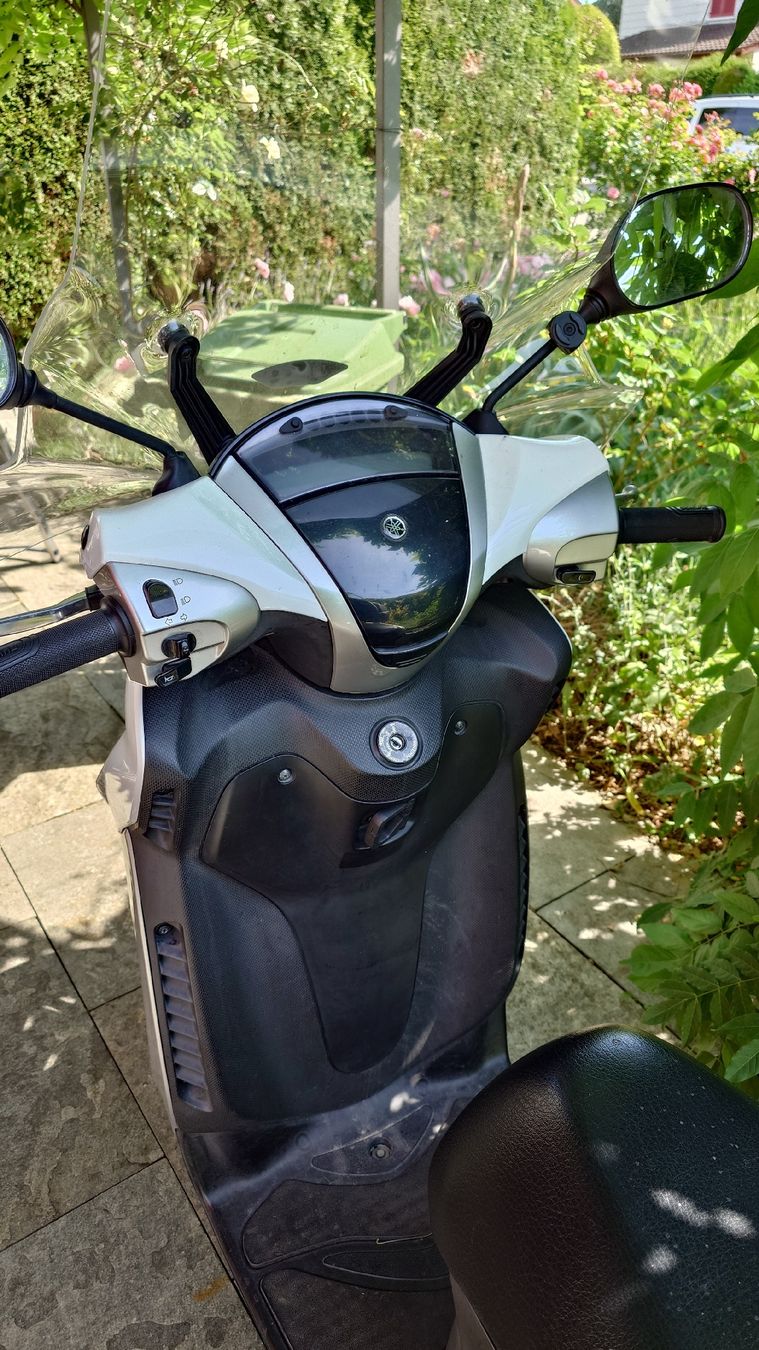 Yamaha Scooters: Yamaha xenter Roller 125ccm mit Topcase – Gebraucht aus Wil SG von portu1 8