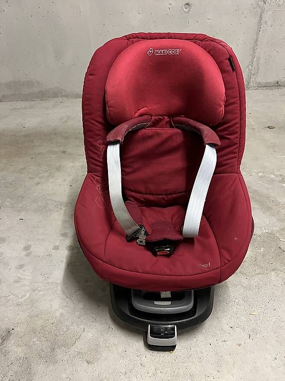 Maxi-Cosi Seggiolini per auto: Maxi Cosi Pearl mit Isofix Station – Usato da Thun venduto da gehoerntes_veilchen