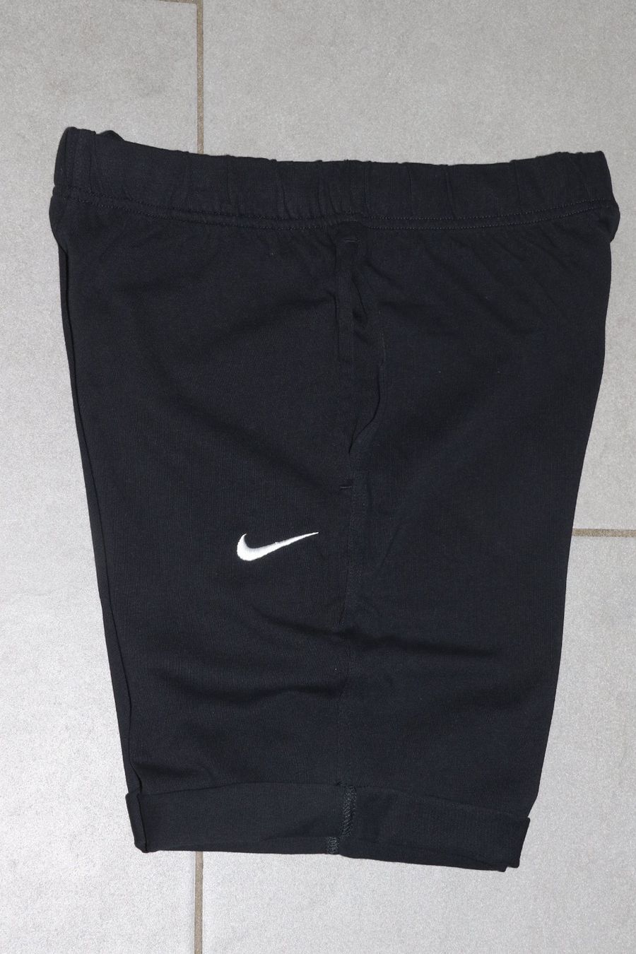 Nike Pantaloni: Nike leichte Herrenshorts Gr.S neu – Nuovo (secondo la descrizione) da Oberwil-Lieli venduto da Svetlana28 2