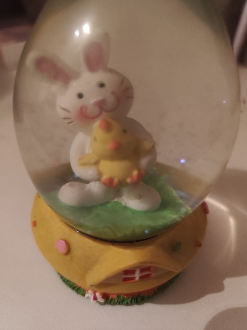 Tutte le decorazioni: Osterdeko | Schneekugel mit kleinem Osterhasen – Usato da Uster venduto da NEVERLASTTRADING 1