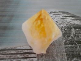 Citrin gebrannt Spitze mit Stehfläche