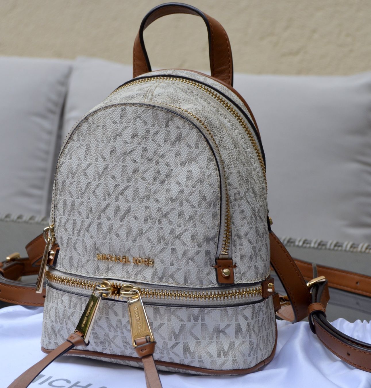 Michael Kors Zaini: Michael Kors Rhea Mini  Rucksack / sac à dos – Usato da Collonges venduto da arashee 1