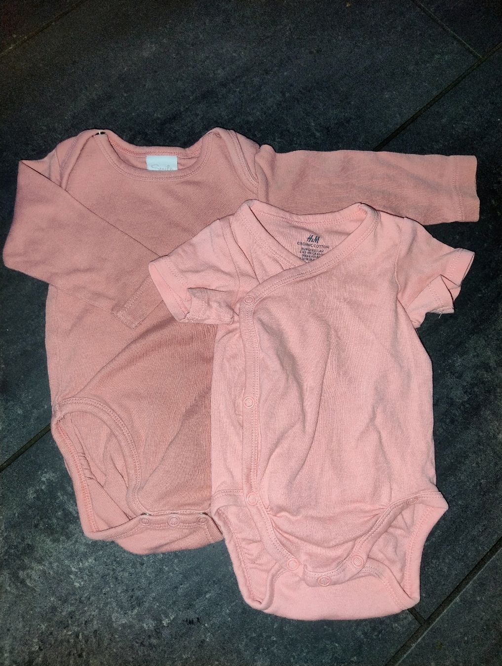 Biancheria intima: Pinke Bodies, Gr. 62/68, Langarm & Kurzarm – Nuovo (secondo la descrizione) da Olten venduto da Debbiewr