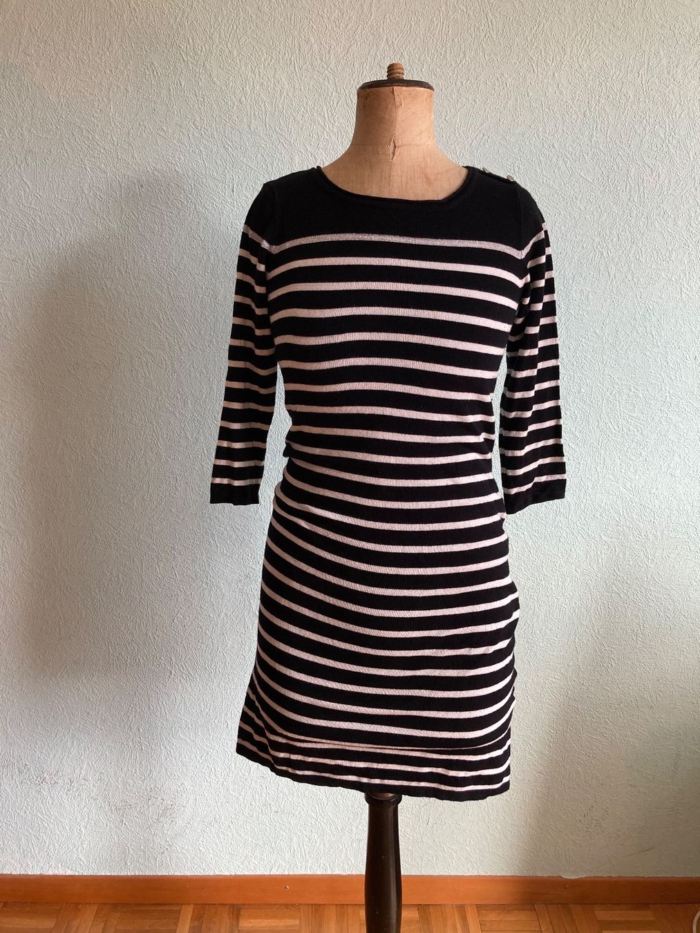 Robes: Robe pull marin noir et blanc taille S – D'occasion à Genève par ct_fqr8