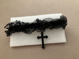 Elastische schwarze Halskette Choker Spitze mit Kreuz