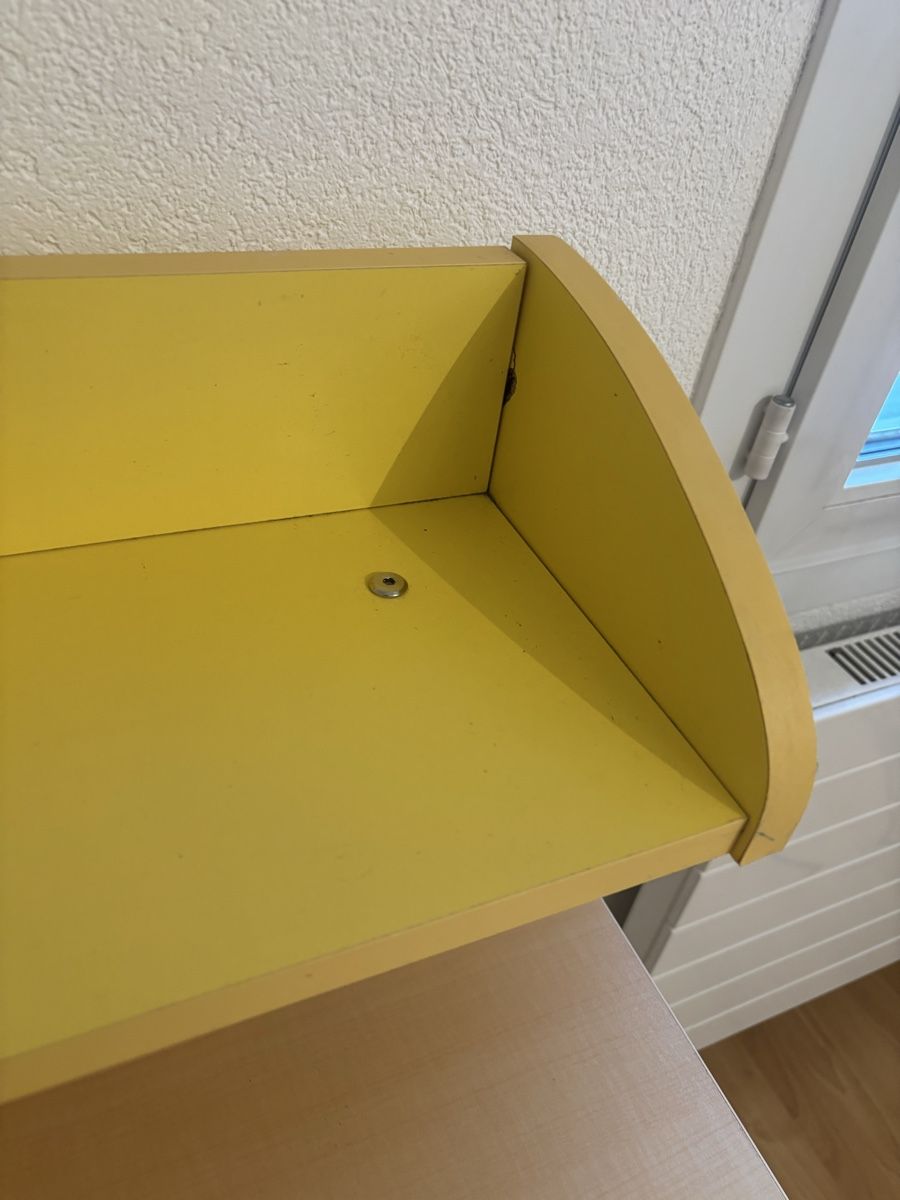 Scrivanie: Bureau enfant avec lampe – Usato da nods venduto da Tozzifan 4