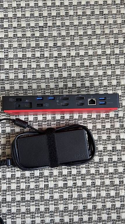Lenovo Docking station: Lenovo Thinderbolt 3 Dock G2 – D'occasion à Schwerzenbach par Amv_w2s 2