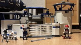 Polizei-Kommandozentrale mit Gefängnis 6872