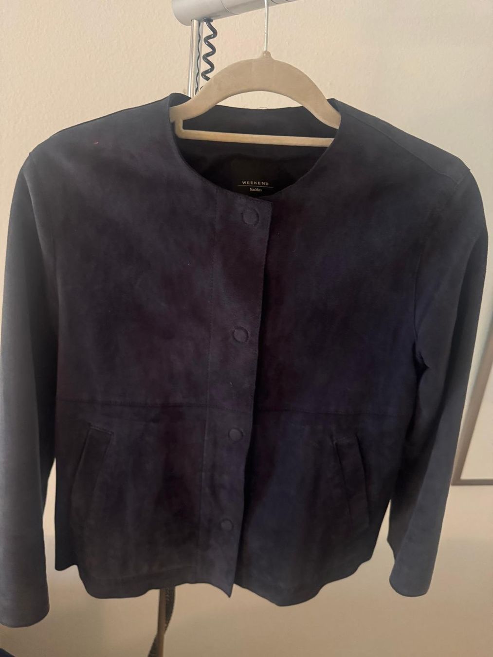 Max Mara Jacken: Weekend Max Mara Wildleder Jacke, Dunkelblau, Gr. 38 – Neu (gemäss Beschreibung) aus Zürich von dub_tj95 1