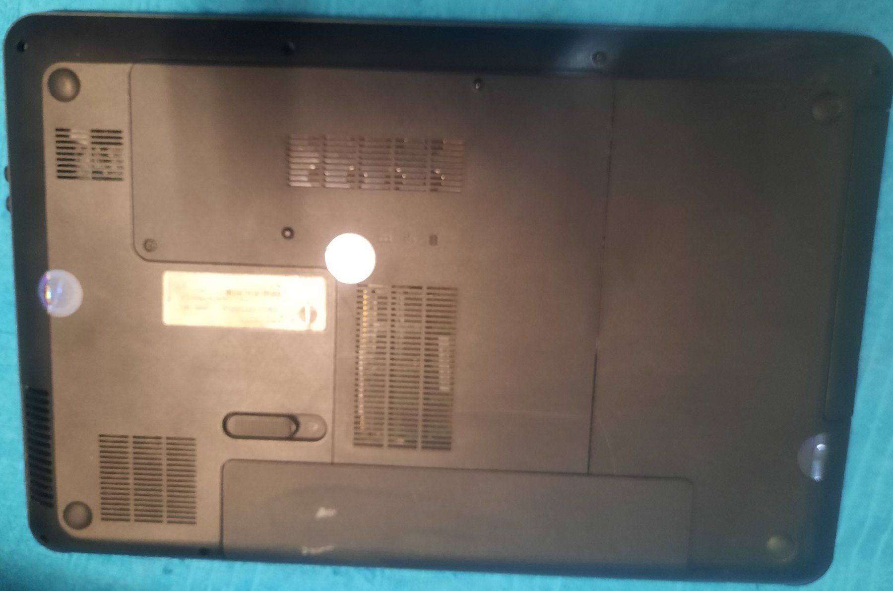 Hewlett Packard Notebook: HP Pavillon g6 – Usato da La Chaux-de-Fonds venduto da crist2002 3