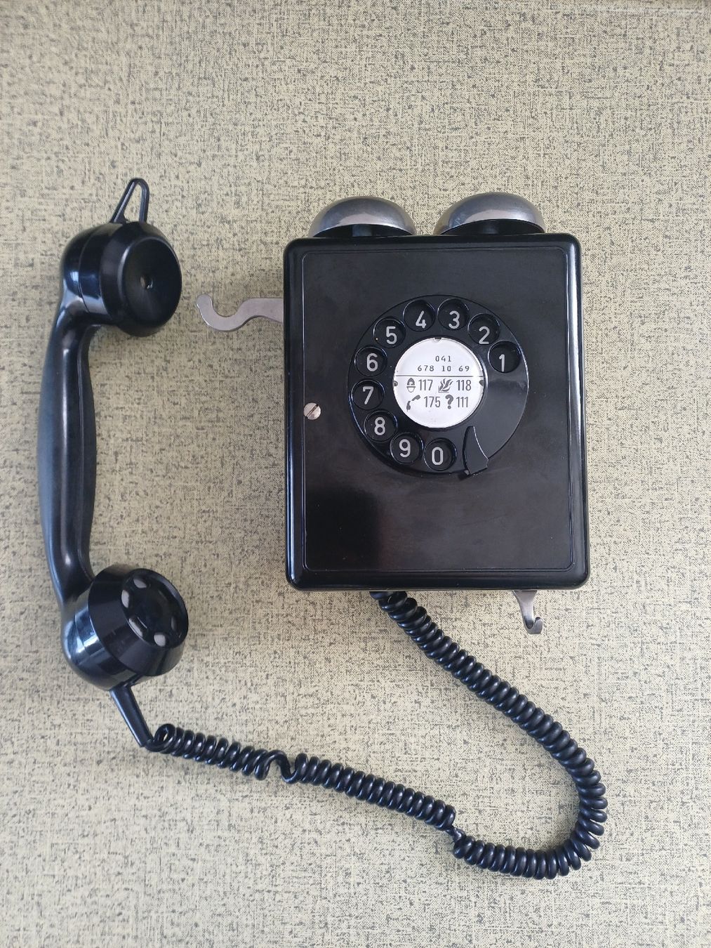 Telefoni: Wandtelefon Bakelit schwarz  – Usato da Ebersecken venduto da Napf08