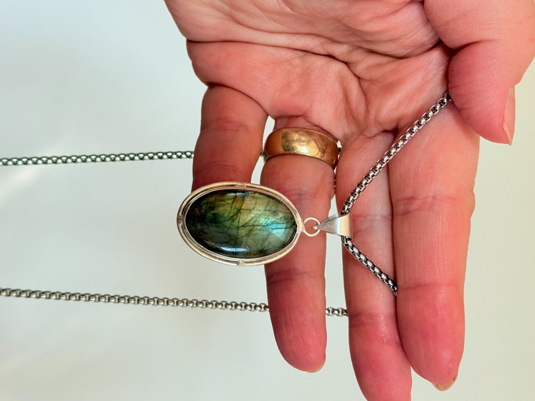 Catenine: Collier Labradorite - Élégance Naturelle ✨ – Nuovo e nell'imballaggio originale da Genève venduto da AGBERG 3